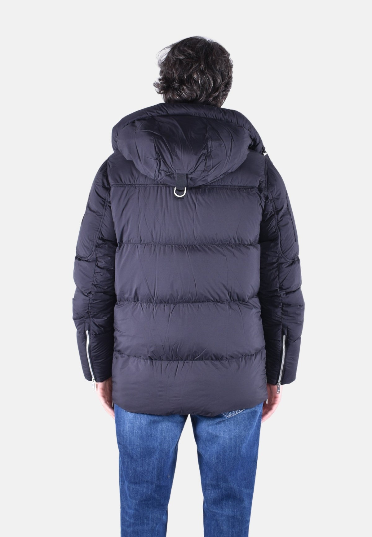 EVEREST 3Q PUFFER