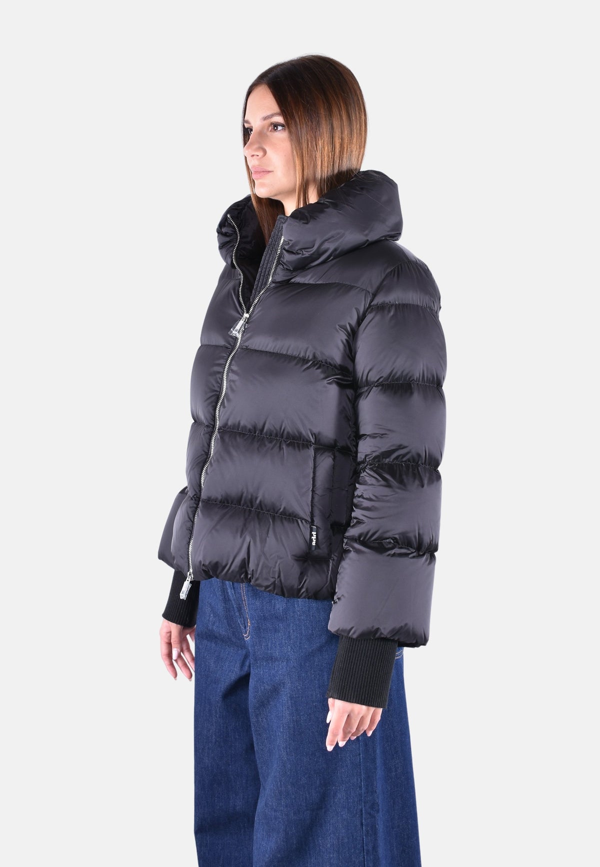 SHORT DOWN CAPE