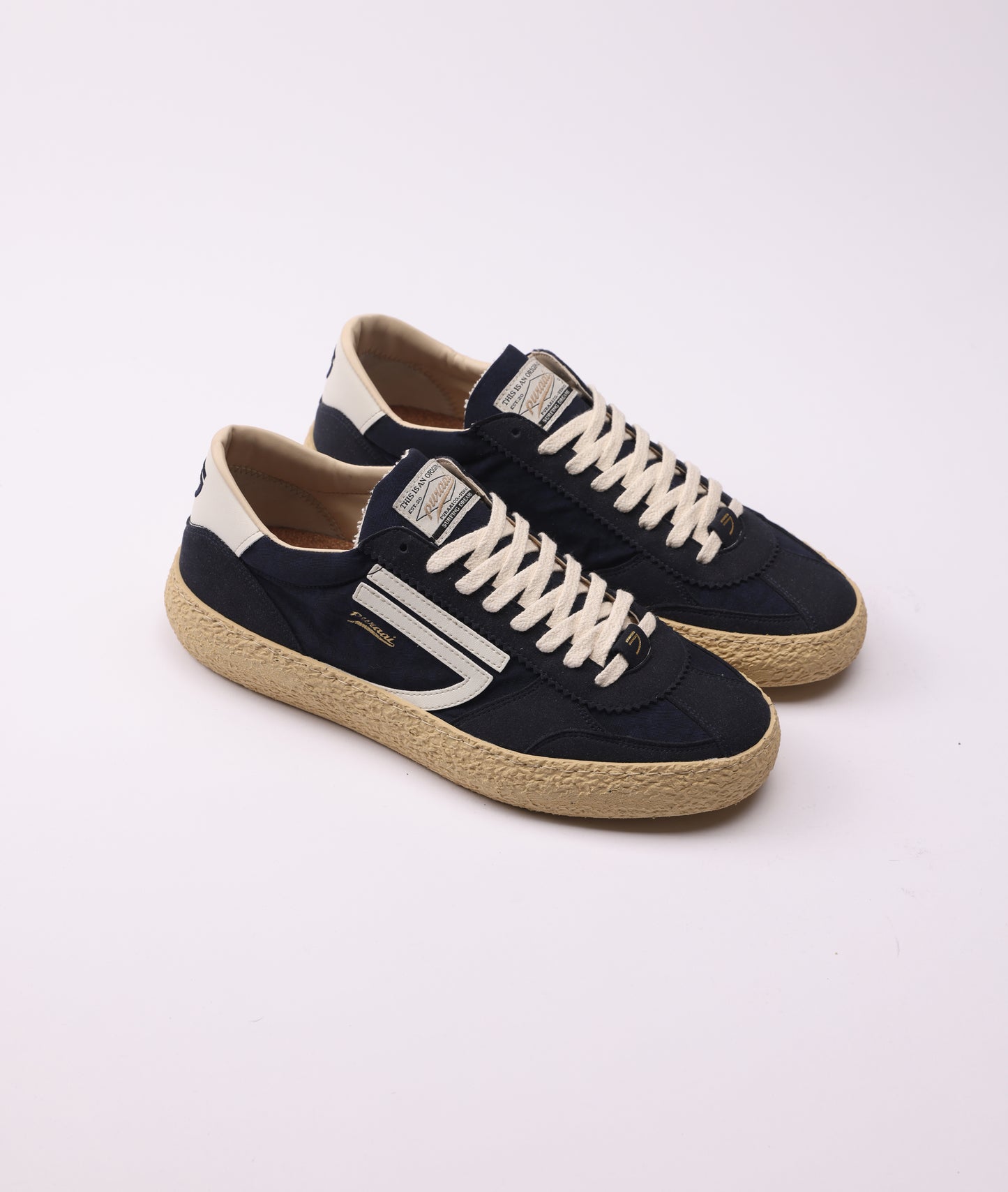 1.01 VINTAGE VINTAGE NYLON