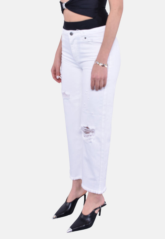 DISTRESS JEANS
