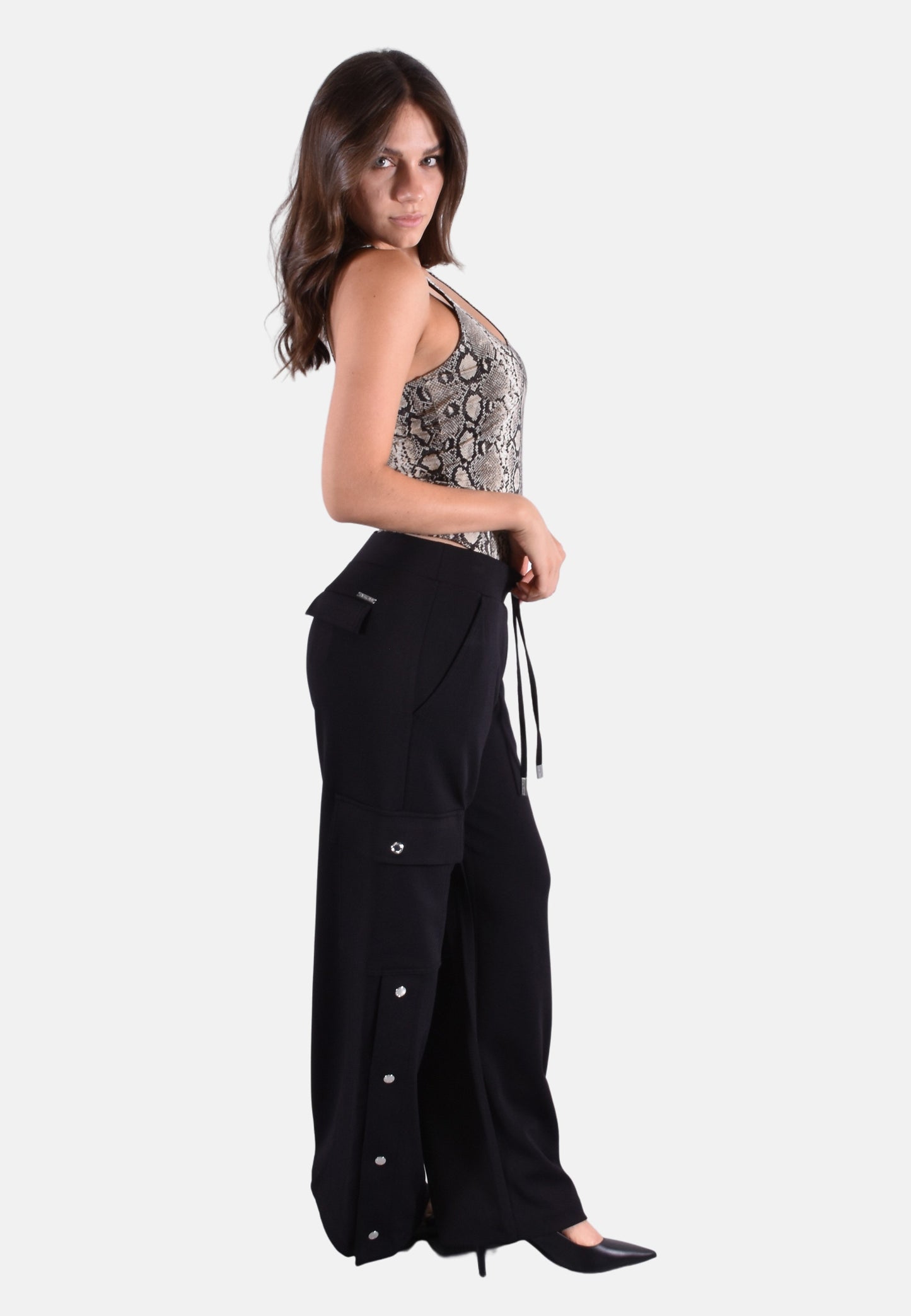 PANTALONI CARGO A GAMBA AMPIA IN CREPE STRETCH