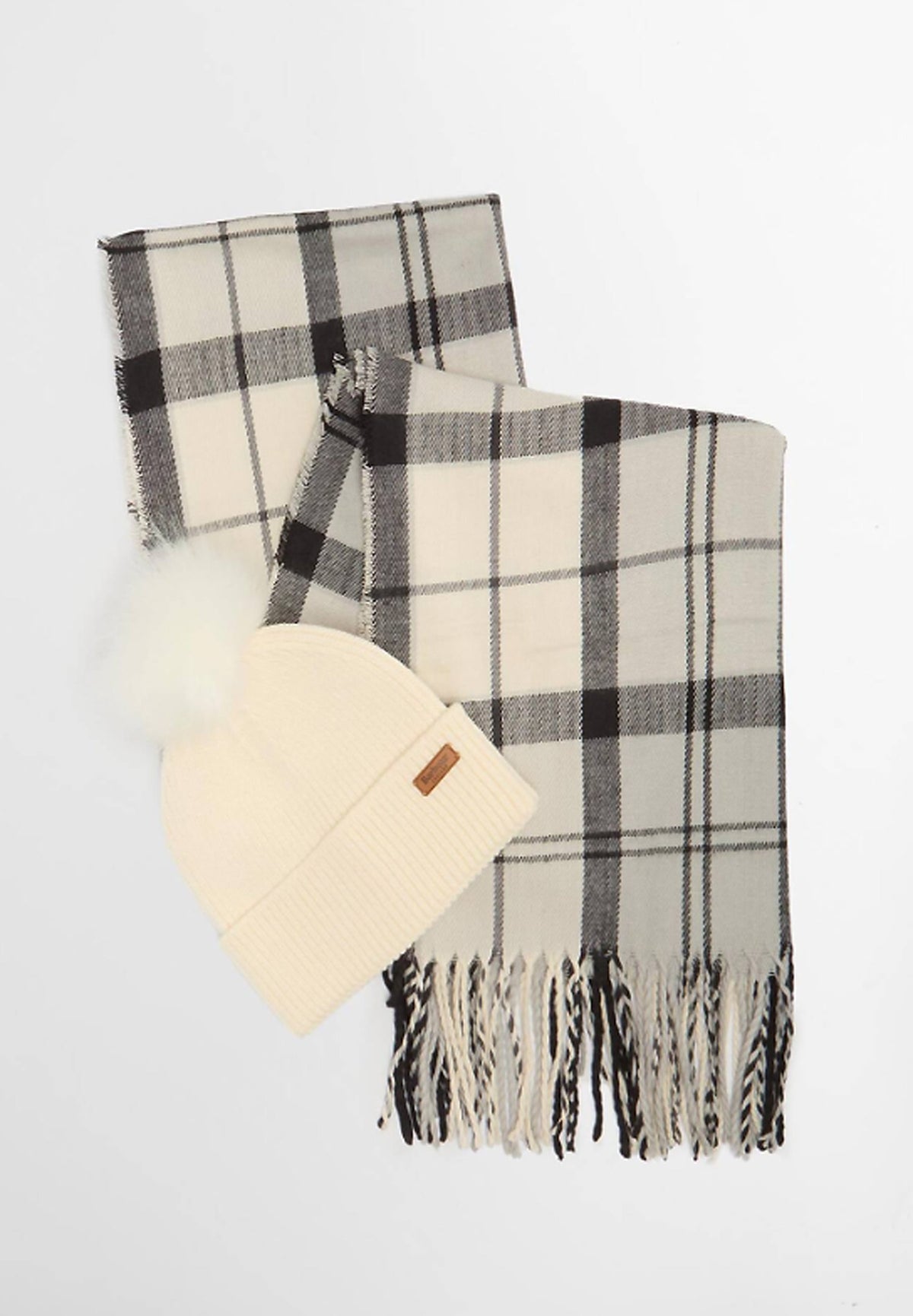 DOVER BEANIE & HAILES SCARF