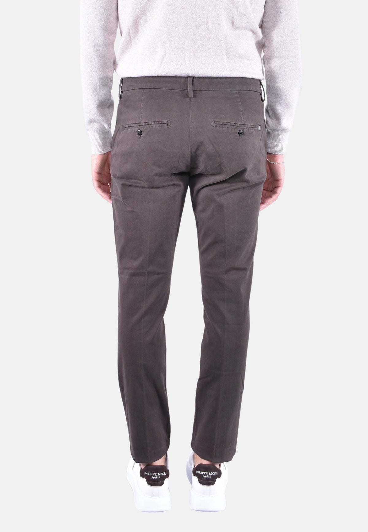 GAUBERT SLIM-FIT CHINOS IN STRETCH GABARDINE WITH A WARM HAND