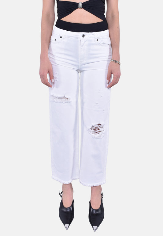 DISTRESS JEANS